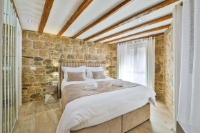 Отель Old Town Pearl Apartment  Сплит